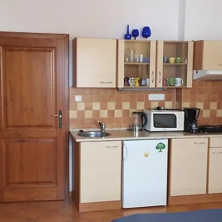 Anna Apartment *